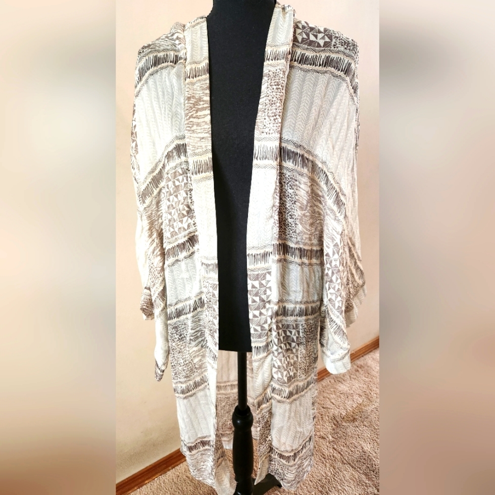 For Sienna geo pattern kimono size small